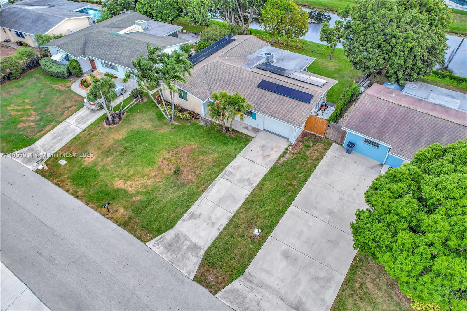 553 3 / 2 1189 sq. ft. $ 2025-09-11 0 Photo