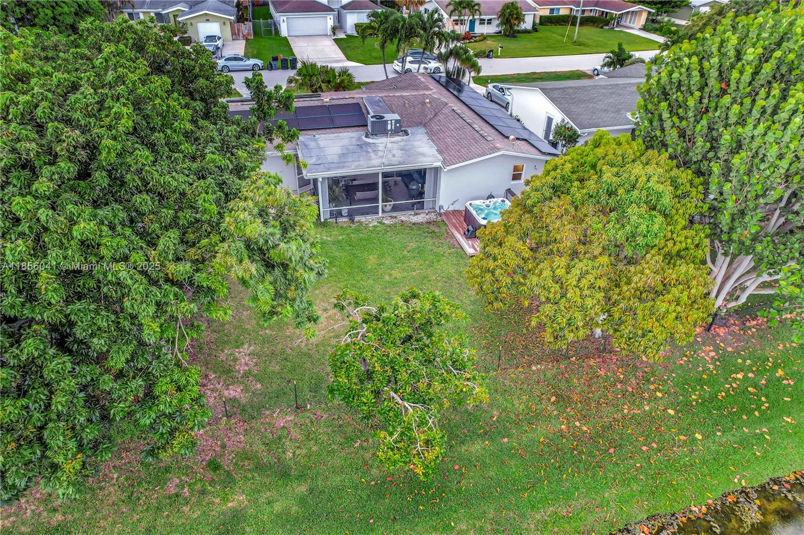 553 3 / 2 1189 sq. ft. $ 2025-09-11 0 Photo