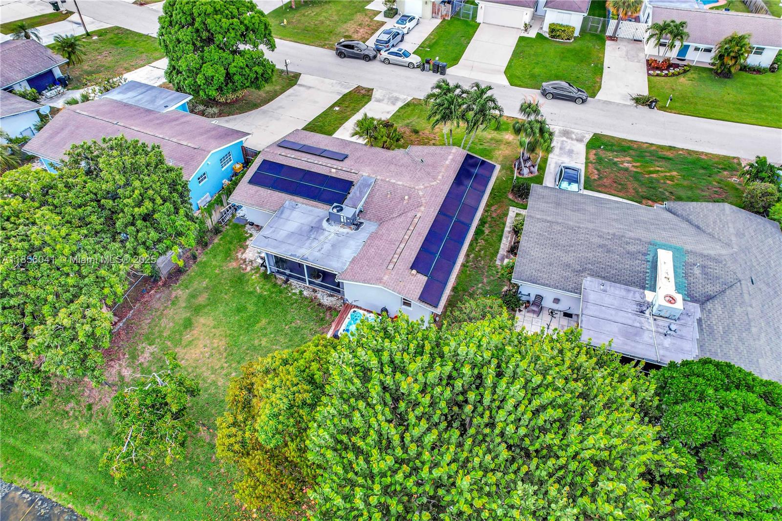 553 3 / 2 1189 sq. ft. $ 2025-09-11 0 Photo