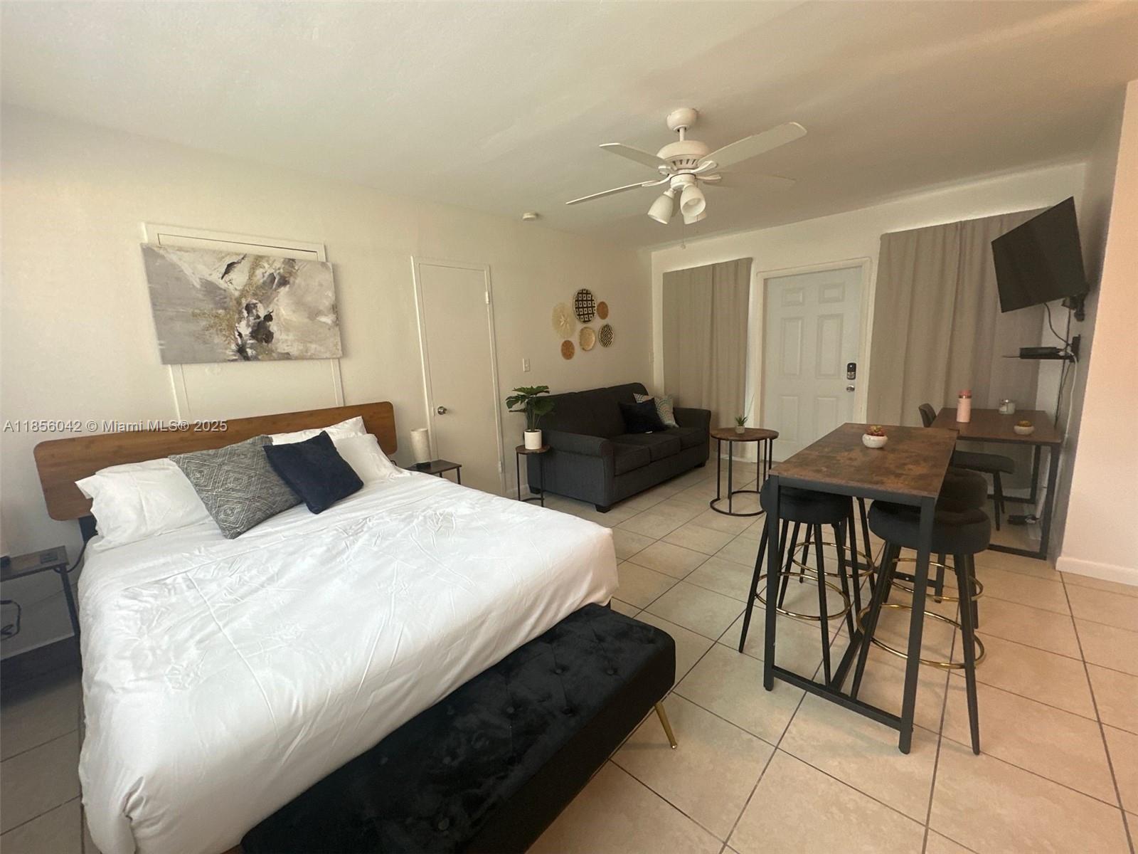 See details 12 Units / sq. ft. $ 2025-08-10 0 Photo