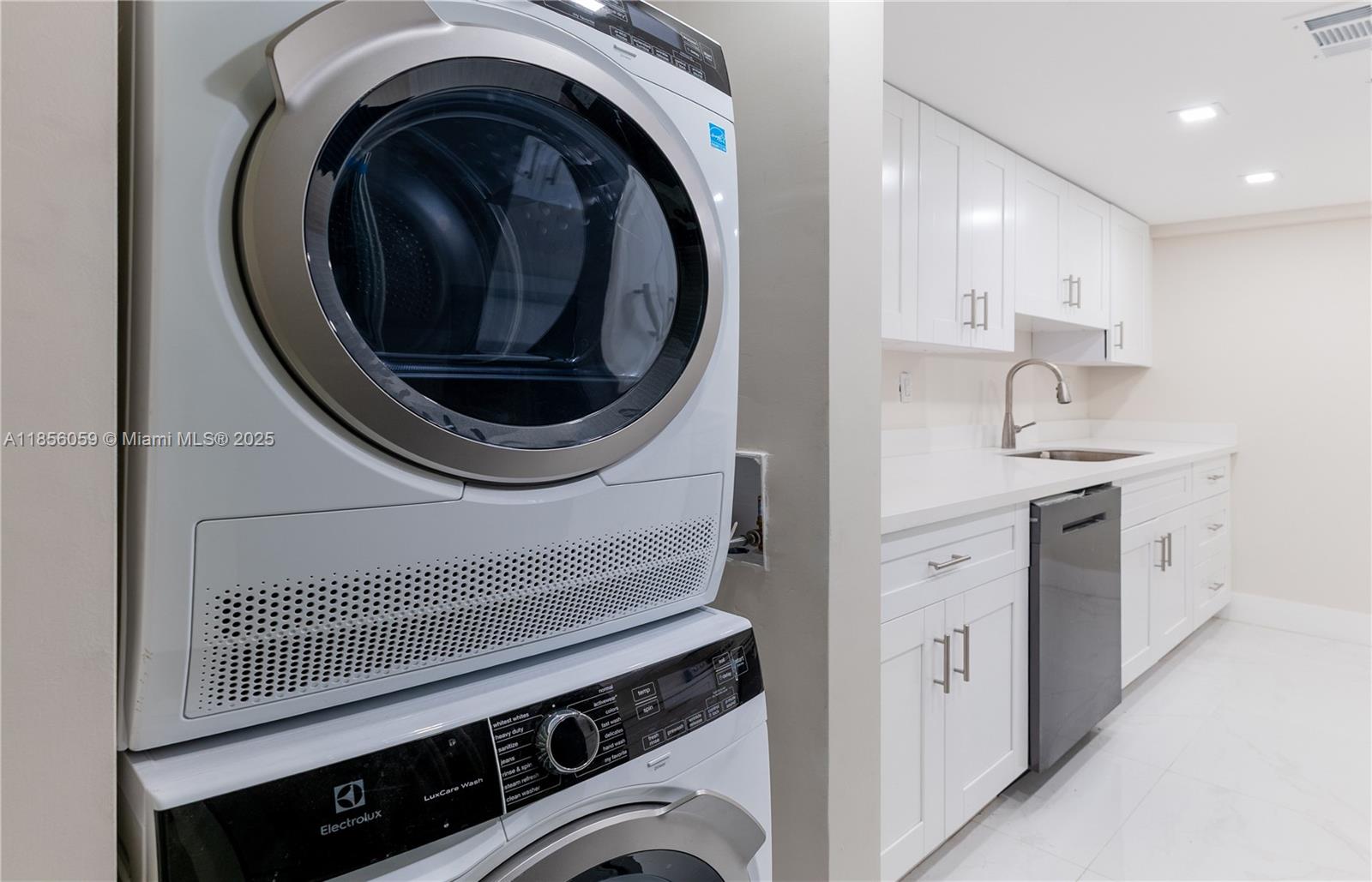 510 2 / 2 1840 sq. ft. $ 2025-08-10 0 foto