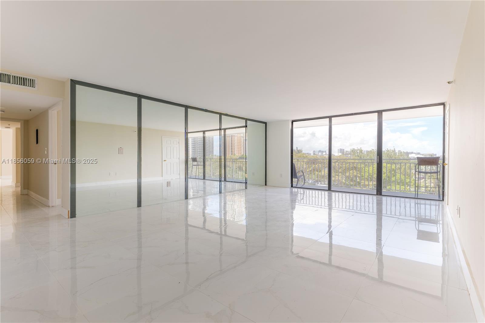 510 2 / 2 1840 sq. ft. $ 2025-08-10 0 foto