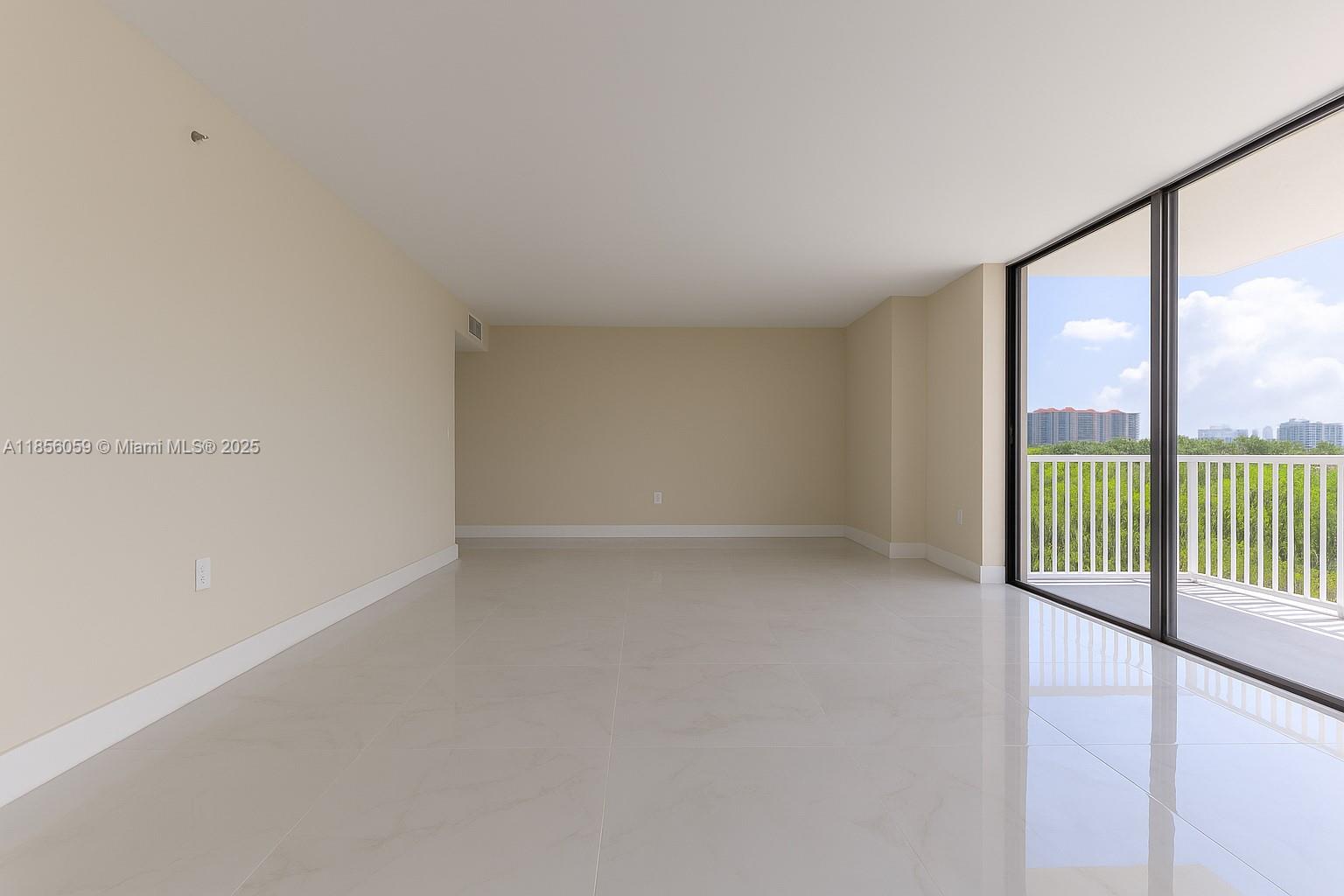 510 2 / 2 1840 sq. ft. $ 2025-08-10 0 foto