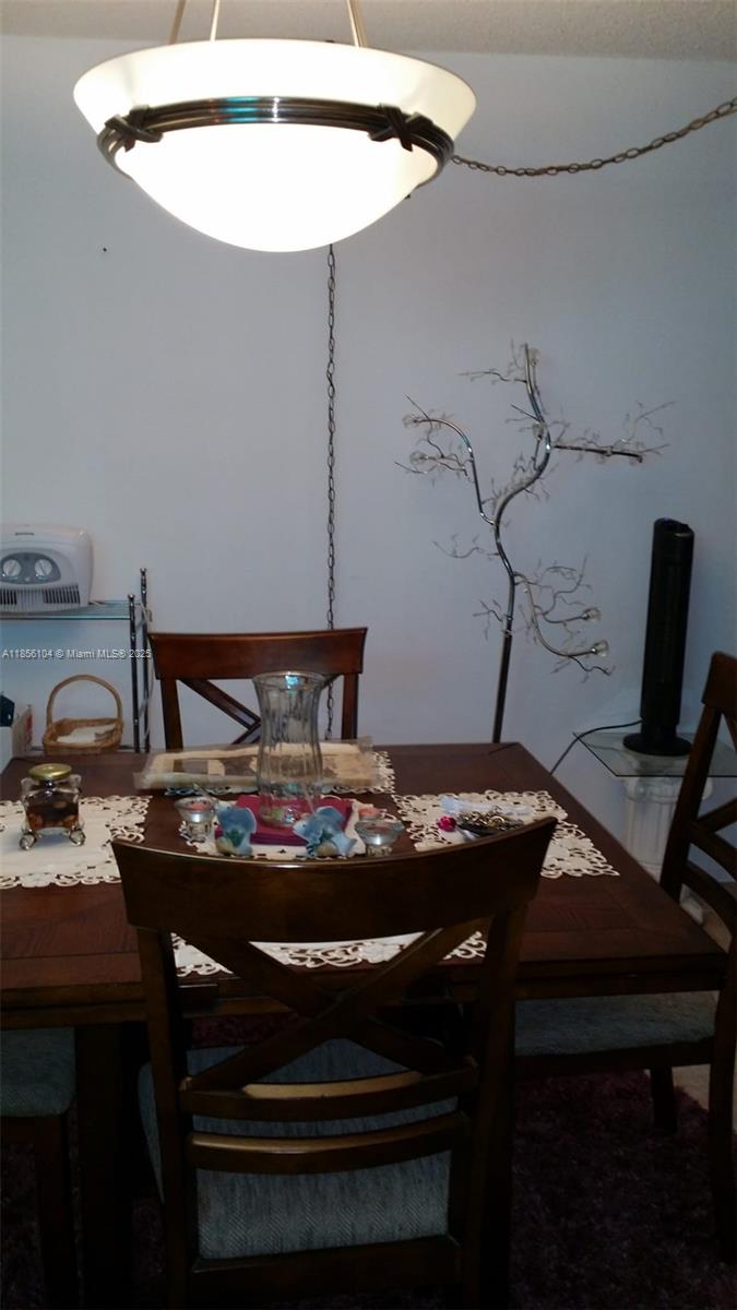 Ver detalles 1601E 1 / 1 801 sq. ft. $ 2025-08-10 0 foto
