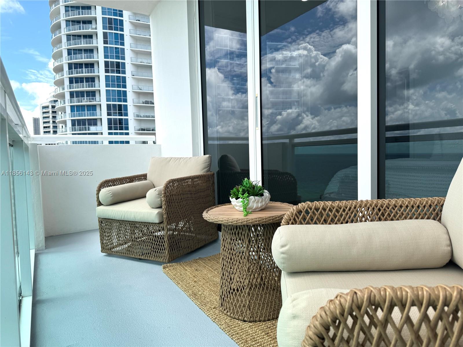 Photo of 3001 Ocean Dr  #1411, Hollywood, Florida, 33019 - 