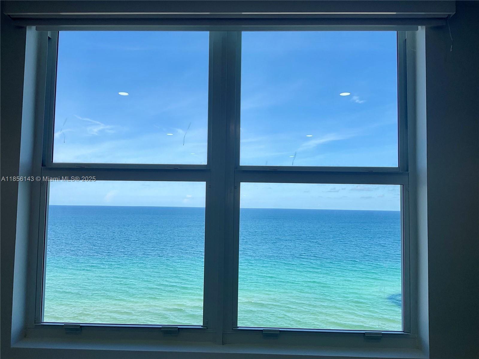 Photo of 3001 Ocean Dr  #1411, Hollywood, Florida, 33019 - 
