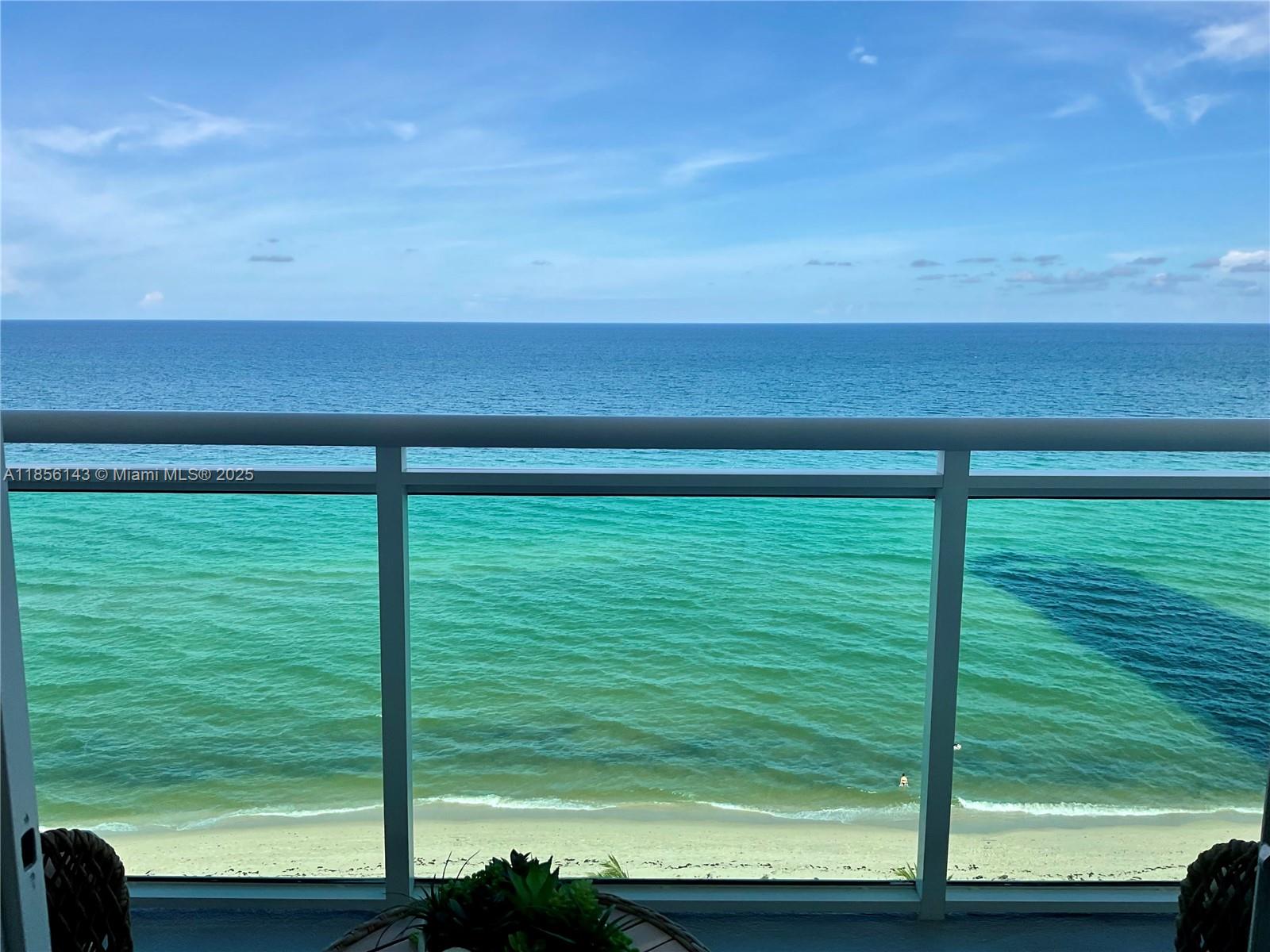 Photo of 3001 Ocean Dr  #1411, Hollywood, Florida, 33019 - 