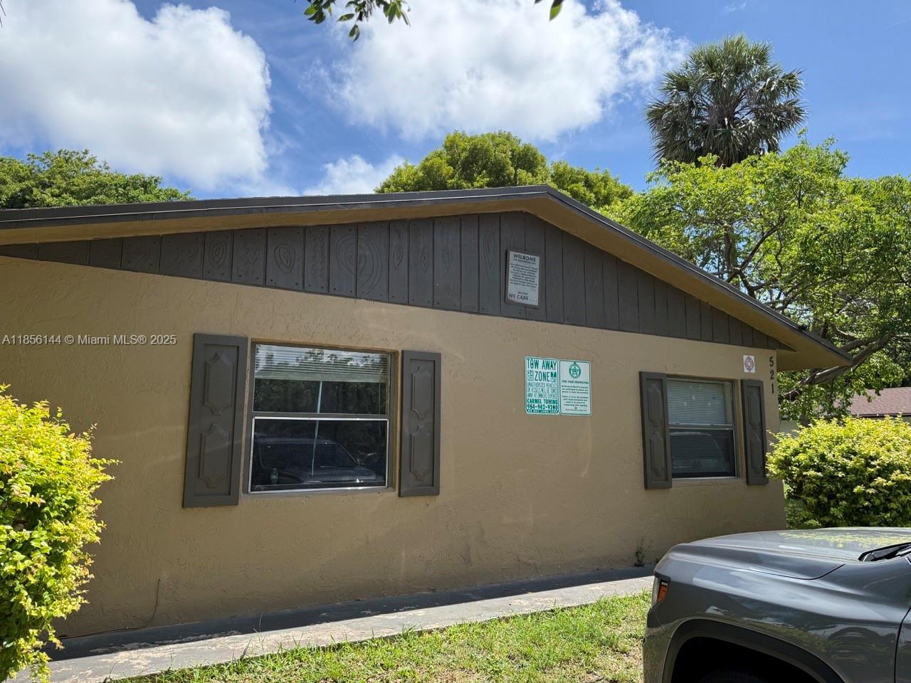 See details / 3315 sq. ft. $ 2025-08-10 0 Photo