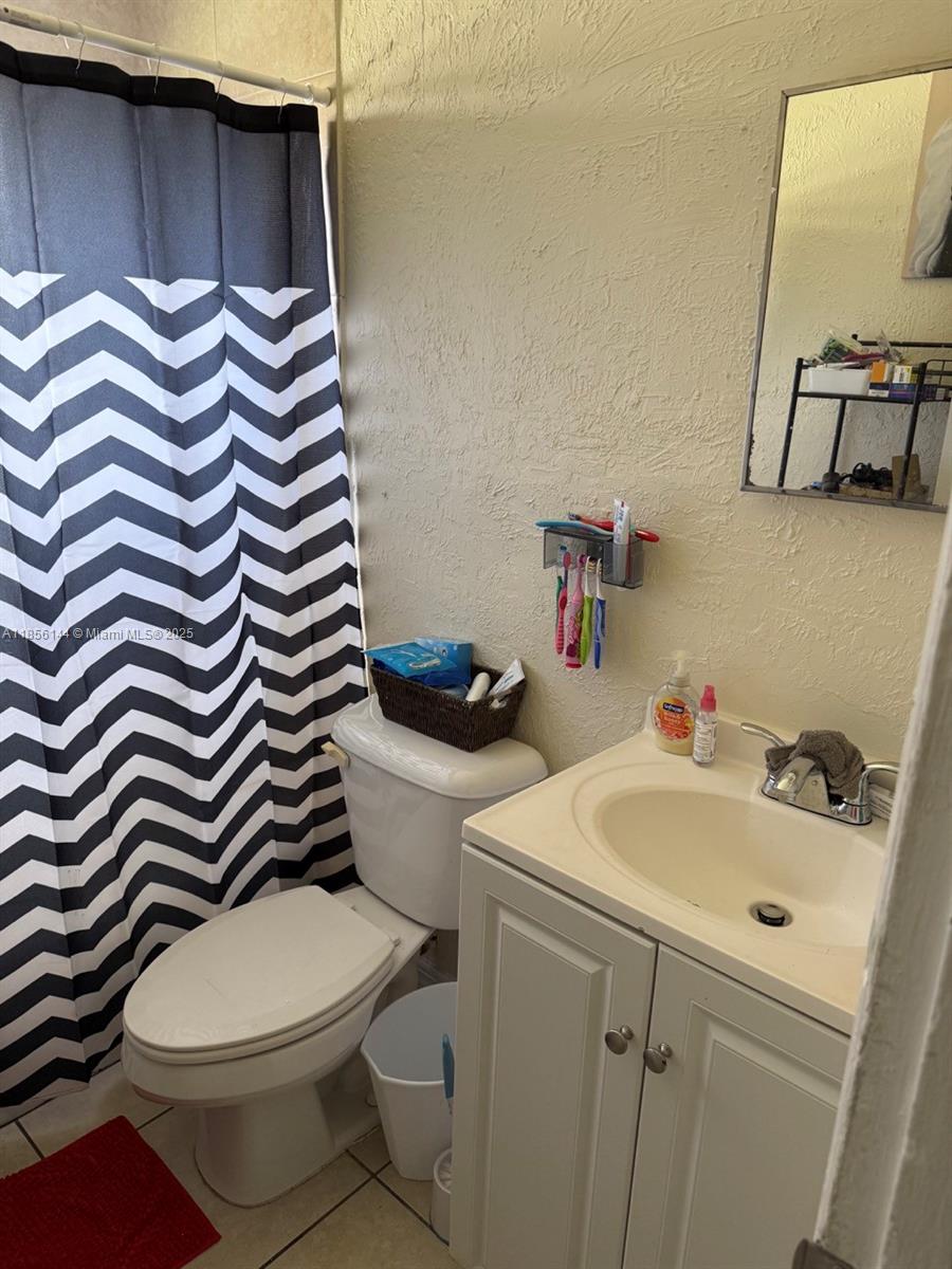See details / 3315 sq. ft. $ 2025-08-10 0 Photo