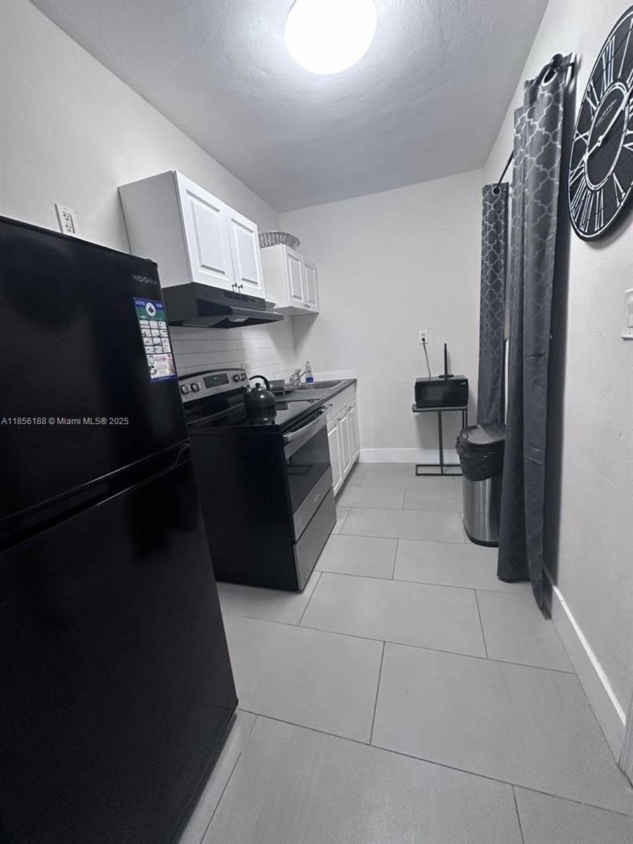   /  931 sq. ft. $ 2025-08-10 0 Photo