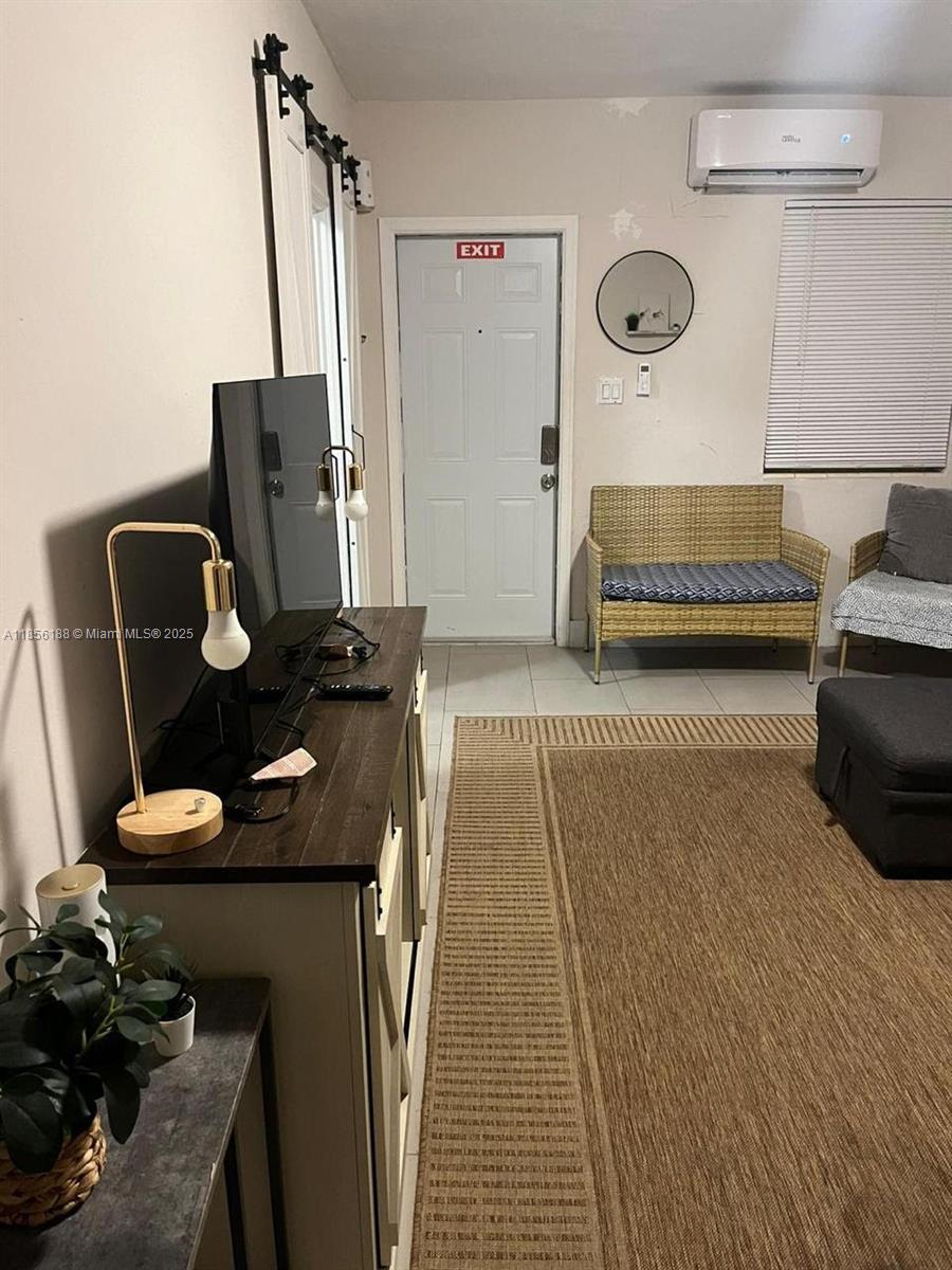   /  931 sq. ft. $ 2025-08-10 0 Photo