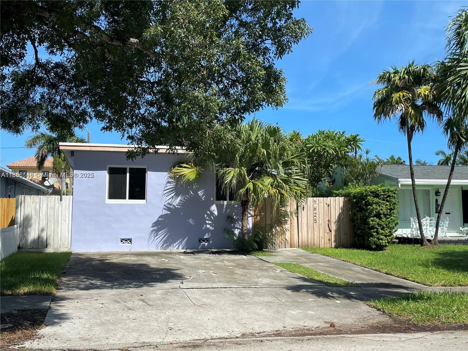   /  931 sq. ft. $ 2025-08-10 0 Photo