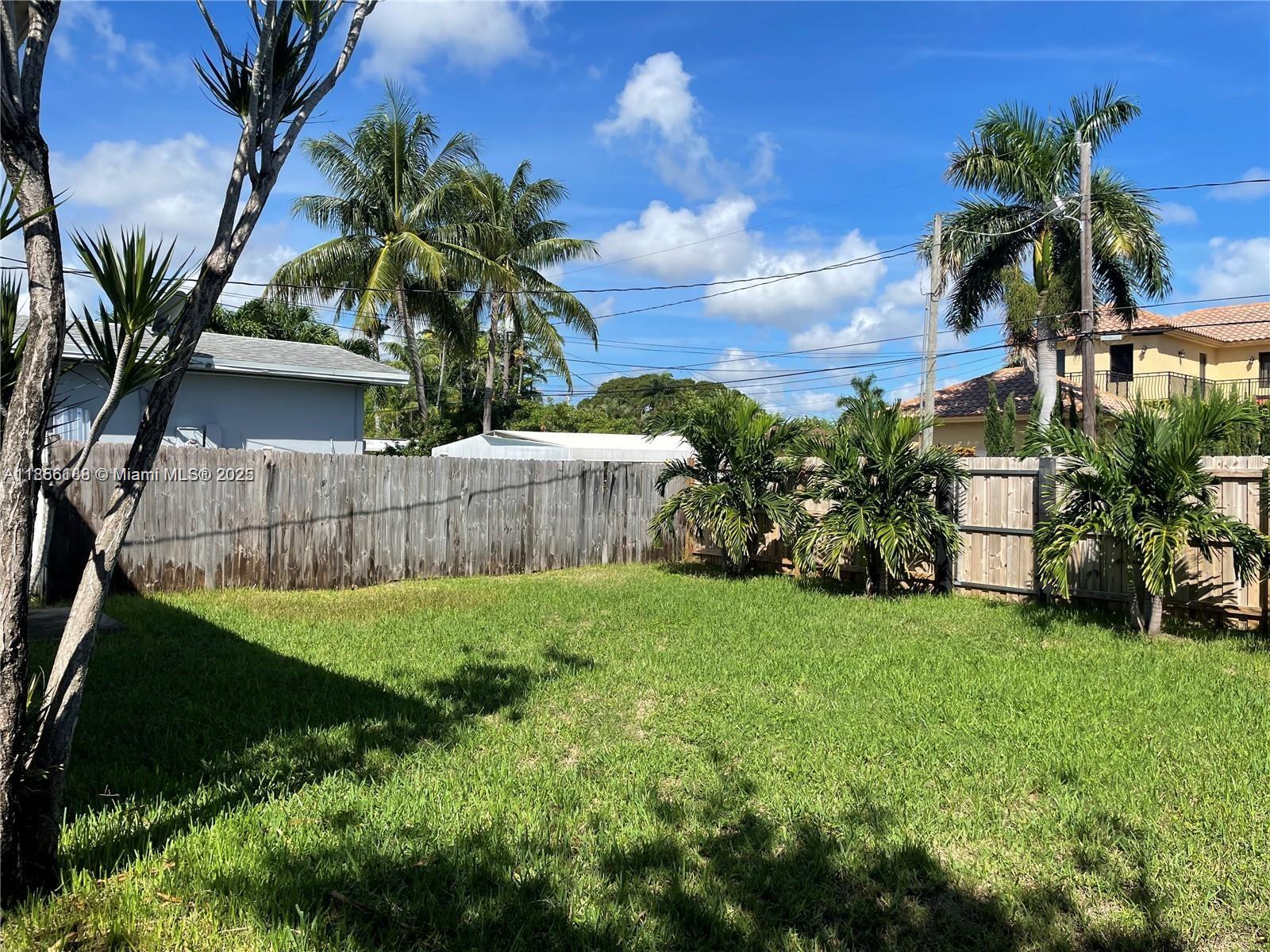   /  931 sq. ft. $ 2025-08-10 0 Photo
