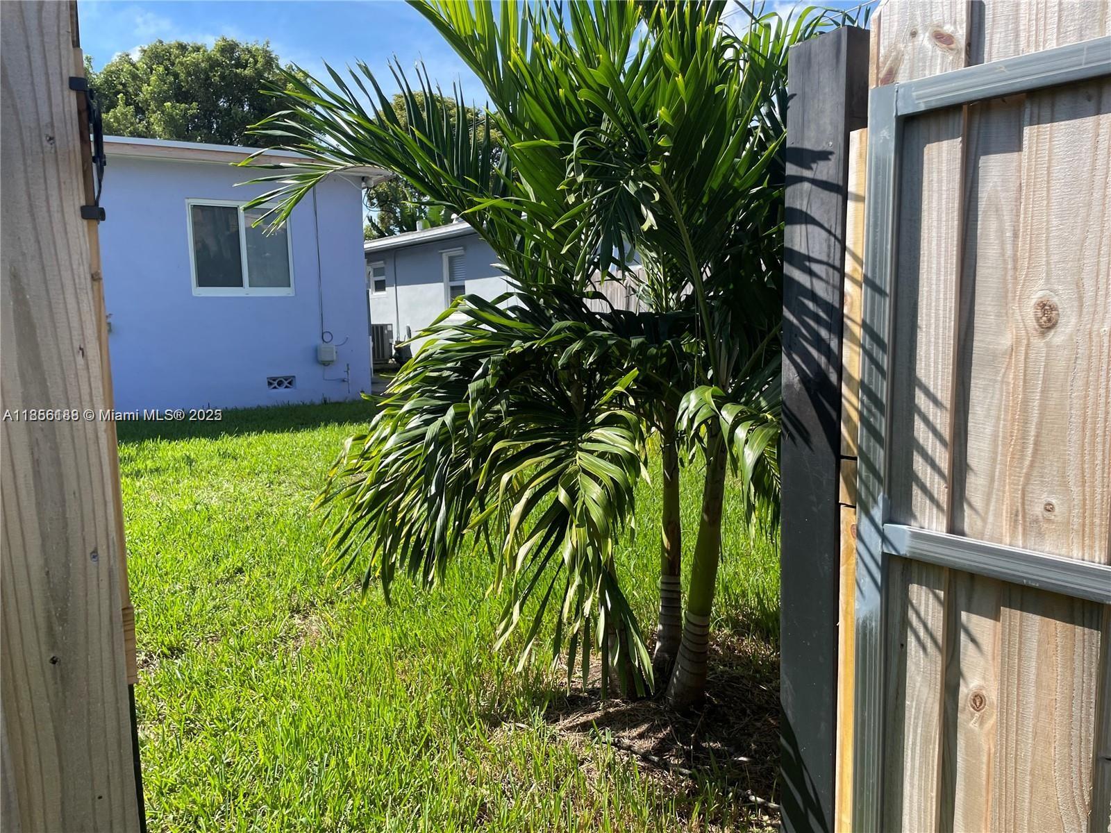   /  931 sq. ft. $ 2025-08-10 0 Photo