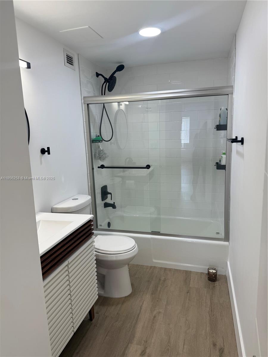 Photo of 400 KINGS POINT DR  #1224, Sunny Isles Beach, Florida, 33160 - 