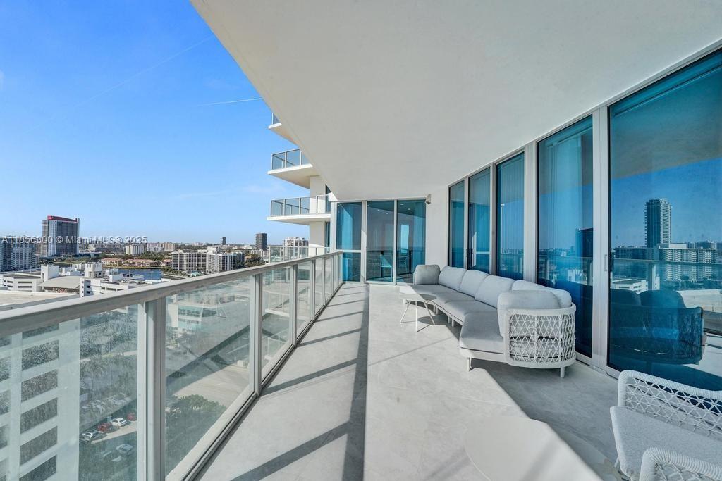Photo of 3101 Ocean Dr  #1704, Hollywood, Florida, 33019 - 