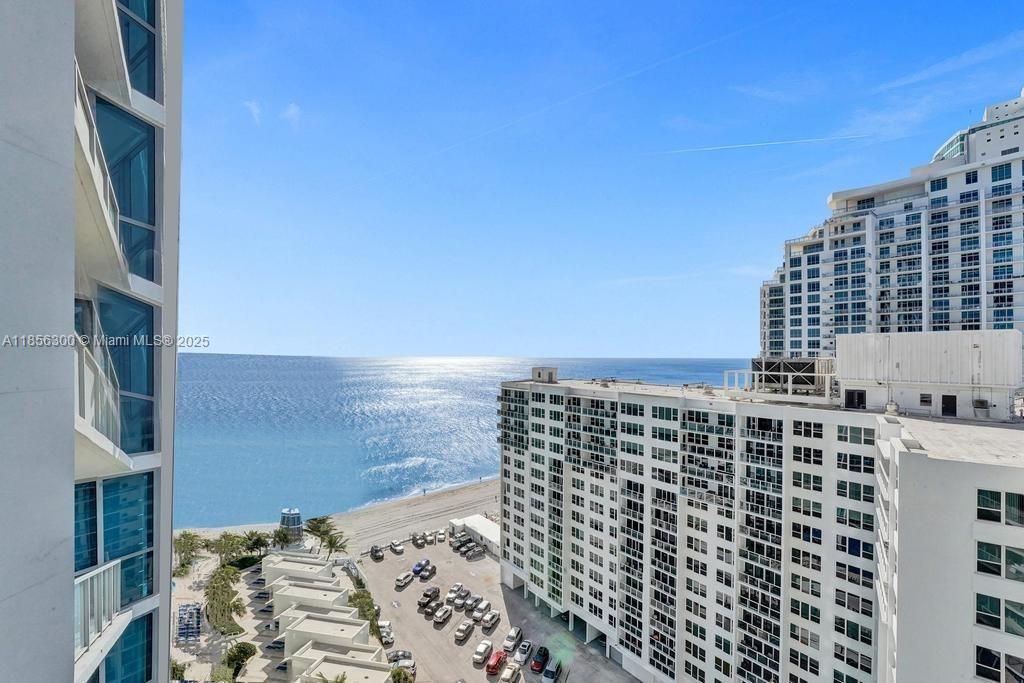 Photo of 3101 Ocean Dr  #1704, Hollywood, Florida, 33019 - 