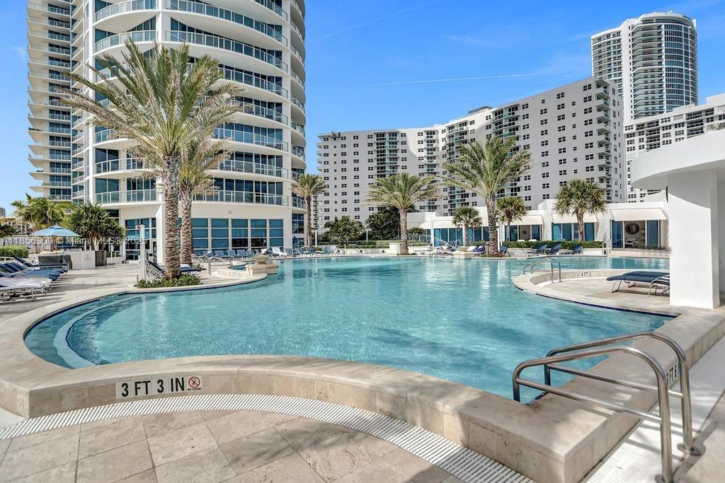 Photo of 3101 Ocean Dr  #1704, Hollywood, Florida, 33019 - 