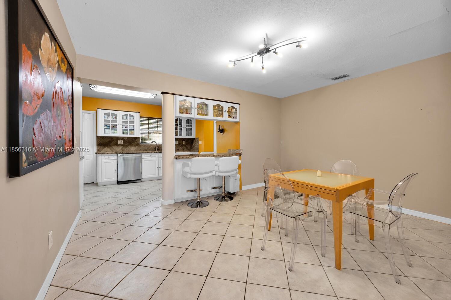   /  2488 sq. ft. $ 2025-08-11 0 Photo