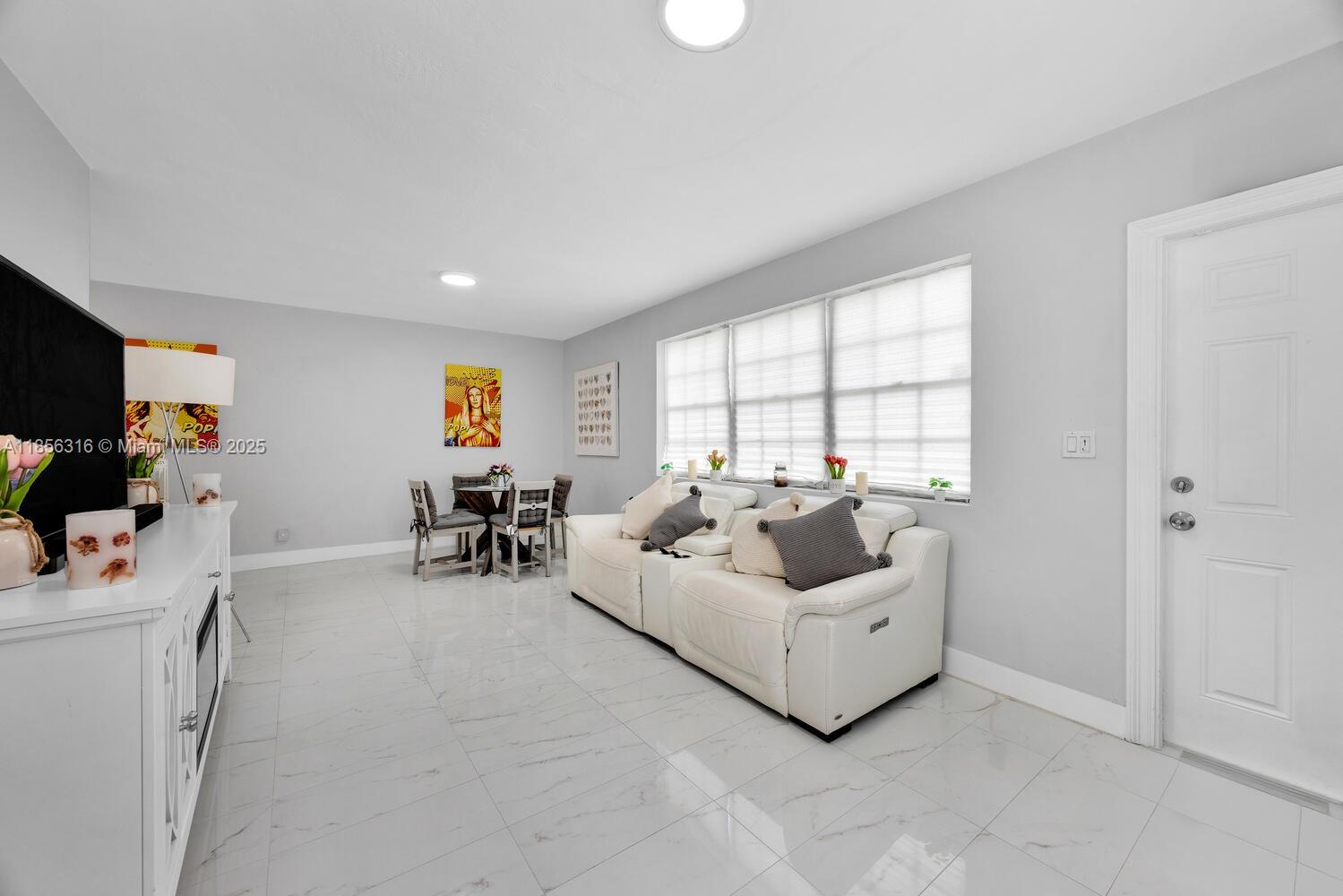  /  2488 sq. ft. $ 2025-08-11 0 Photo