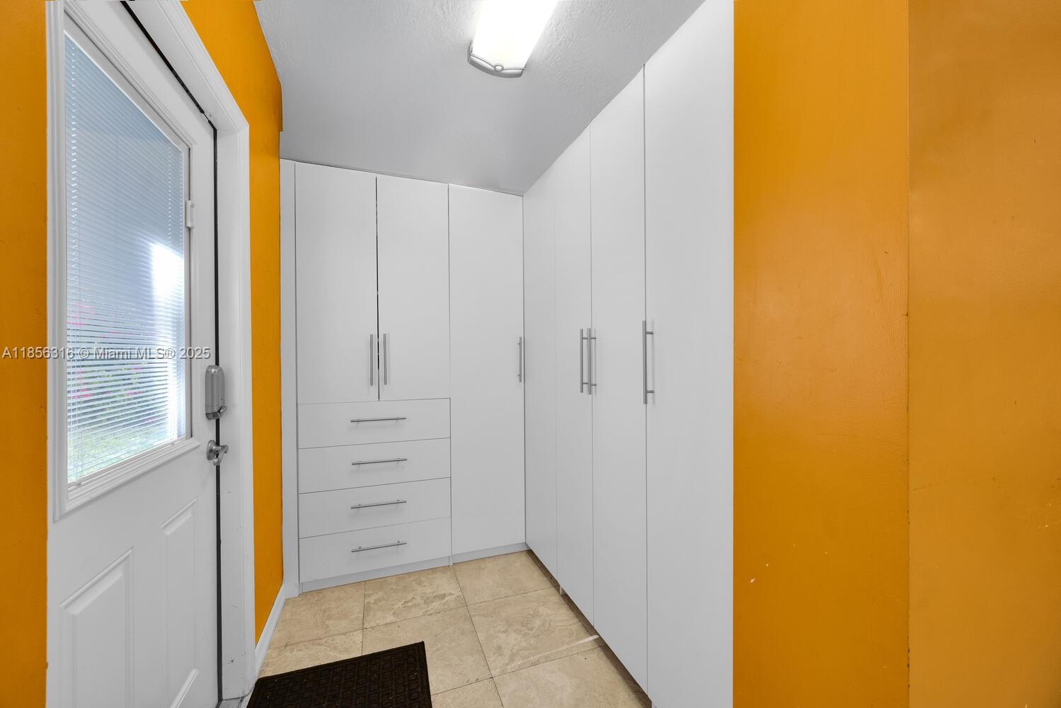   /  2488 sq. ft. $ 2025-08-11 0 Photo