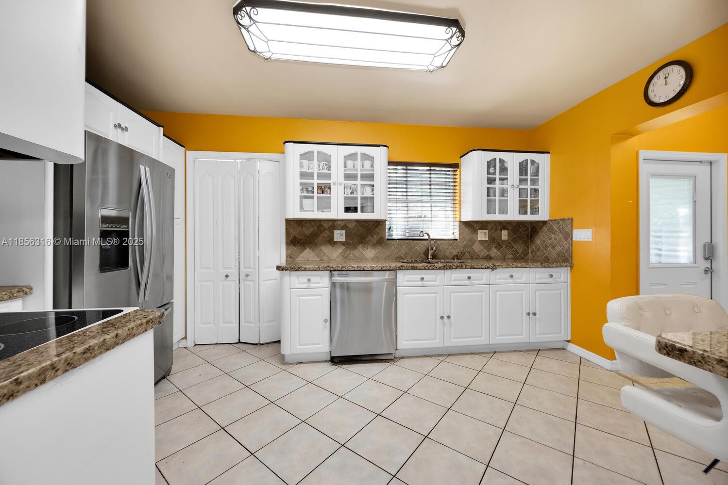   /  2488 sq. ft. $ 2025-08-11 0 Photo