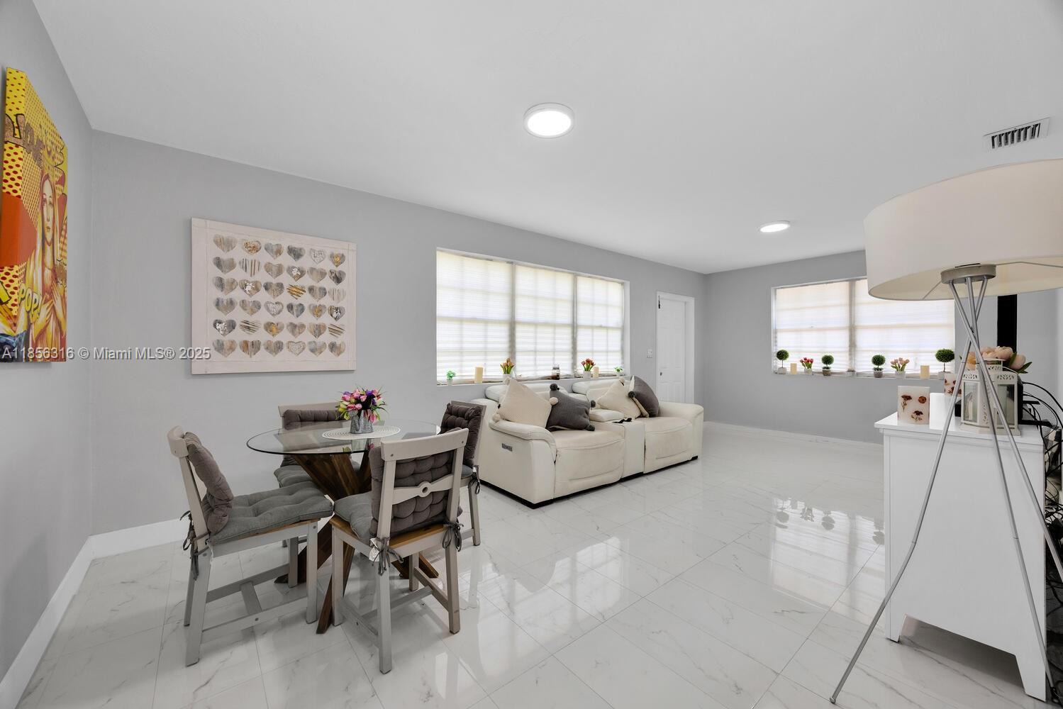   /  2488 sq. ft. $ 2025-08-11 0 Photo