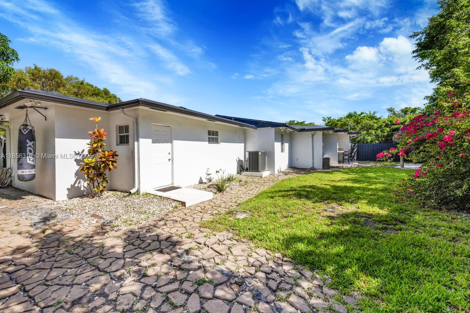   /  2488 sq. ft. $ 2025-08-11 0 Photo