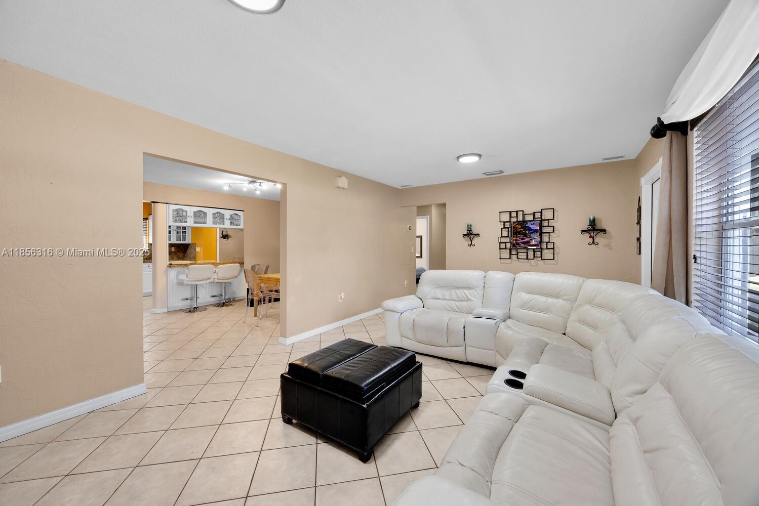   /  2488 sq. ft. $ 2025-08-11 0 Photo