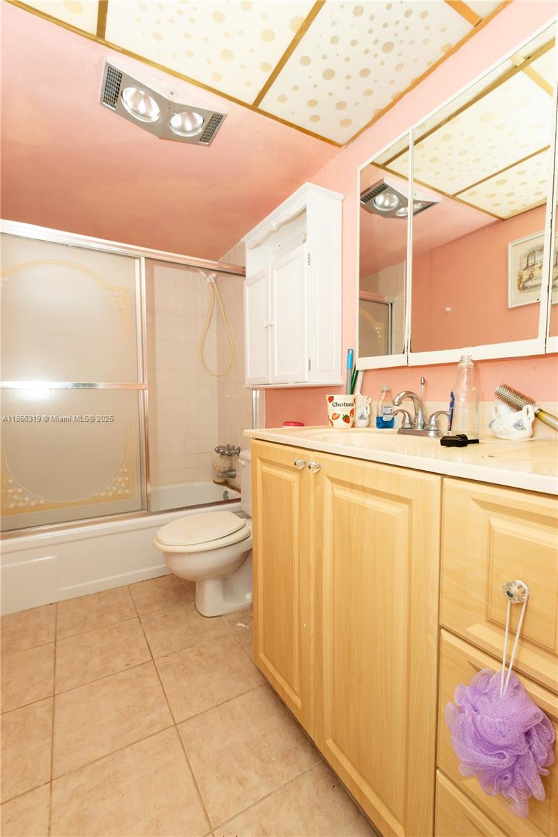 Photo of 619 14th Ave  #507, Hallandale Beach, Florida, 33009 - 