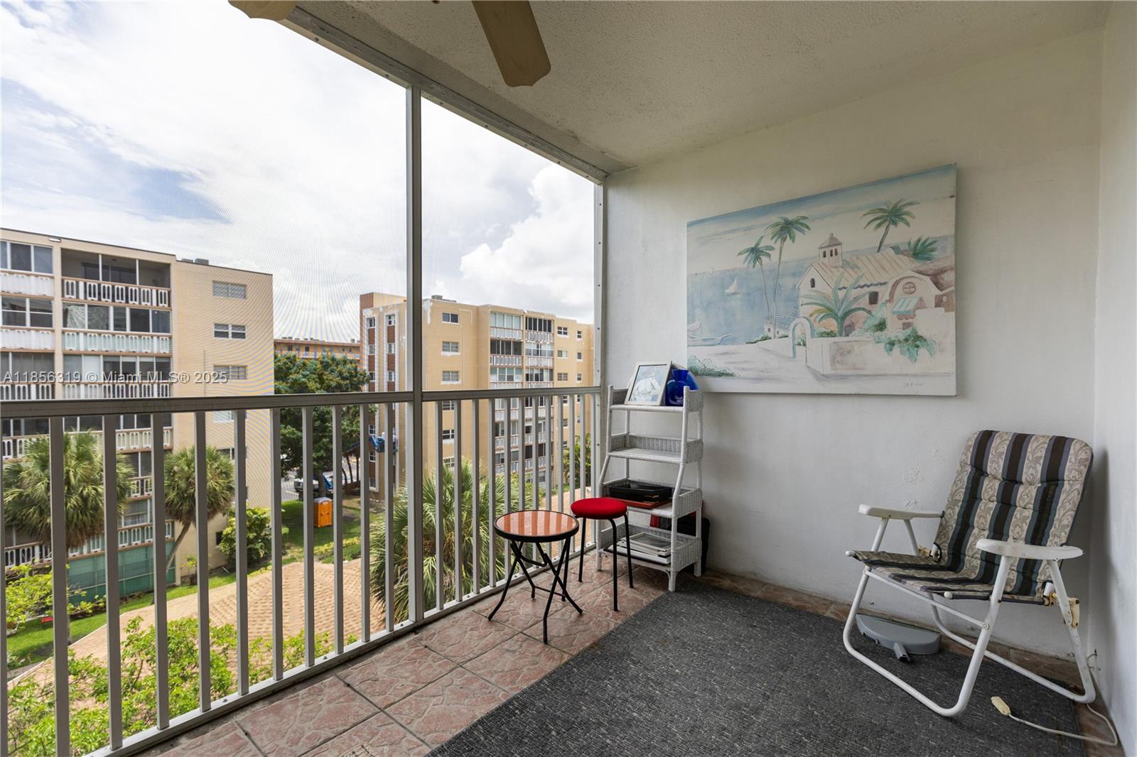Photo of 619 14th Ave  #507, Hallandale Beach, Florida, 33009 - 