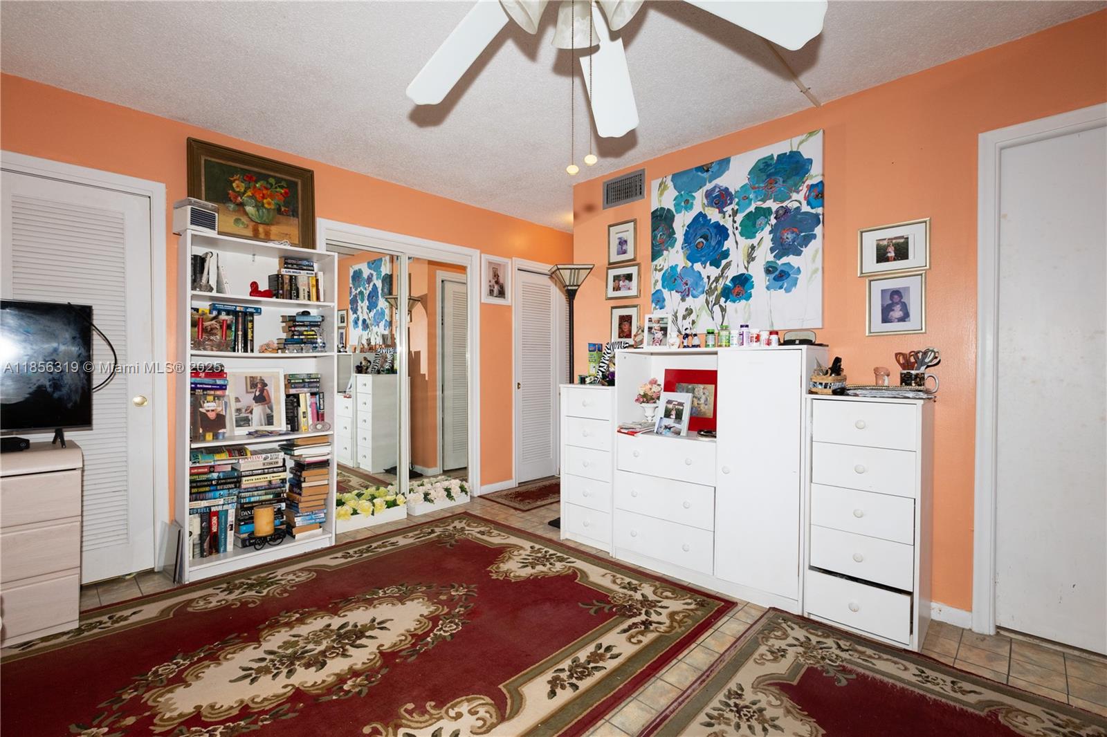 Photo of 619 14th Ave #507, Hallandale Beach, Florida, 33009 -