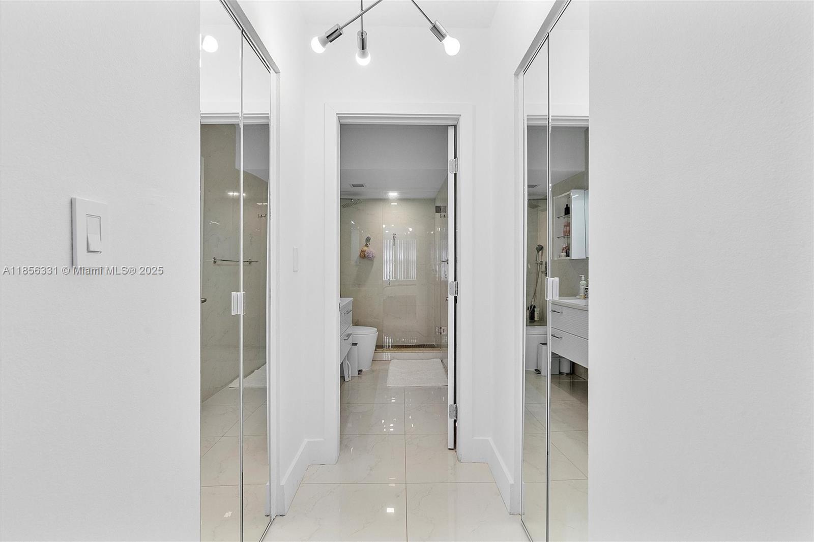 19G 2 / 2 1240 sq. ft. $ 2025-08-11 0 Photo