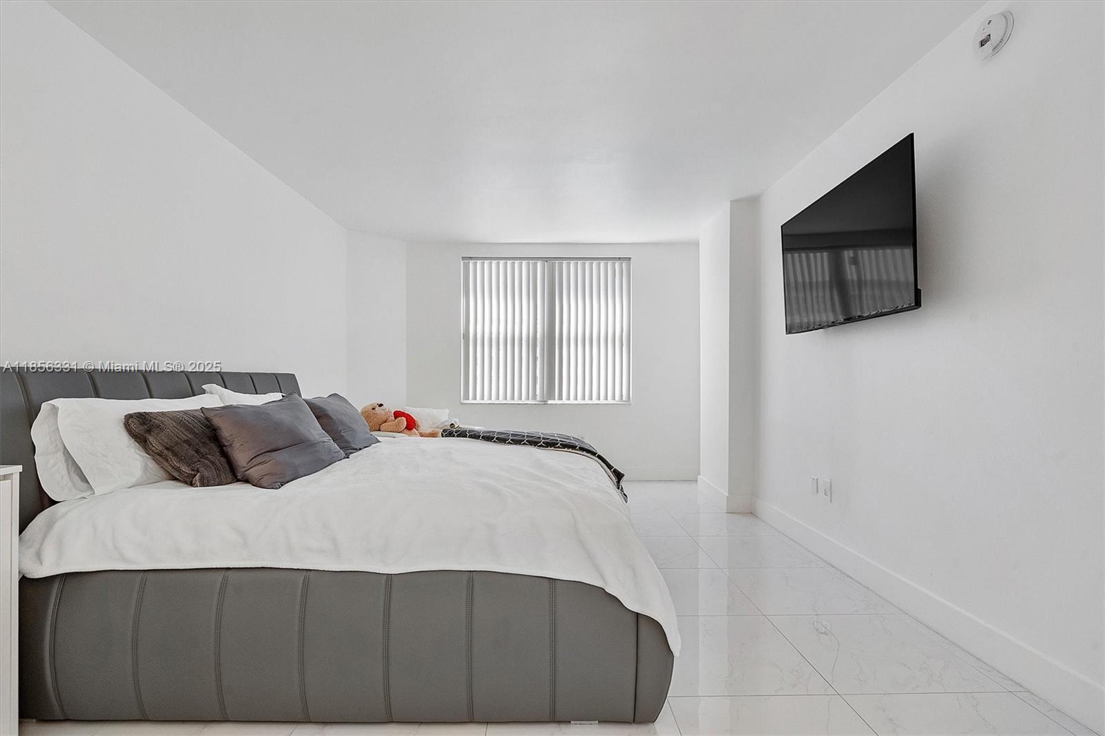 19G 2 / 2 1240 sq. ft. $ 2025-08-11 0 Photo