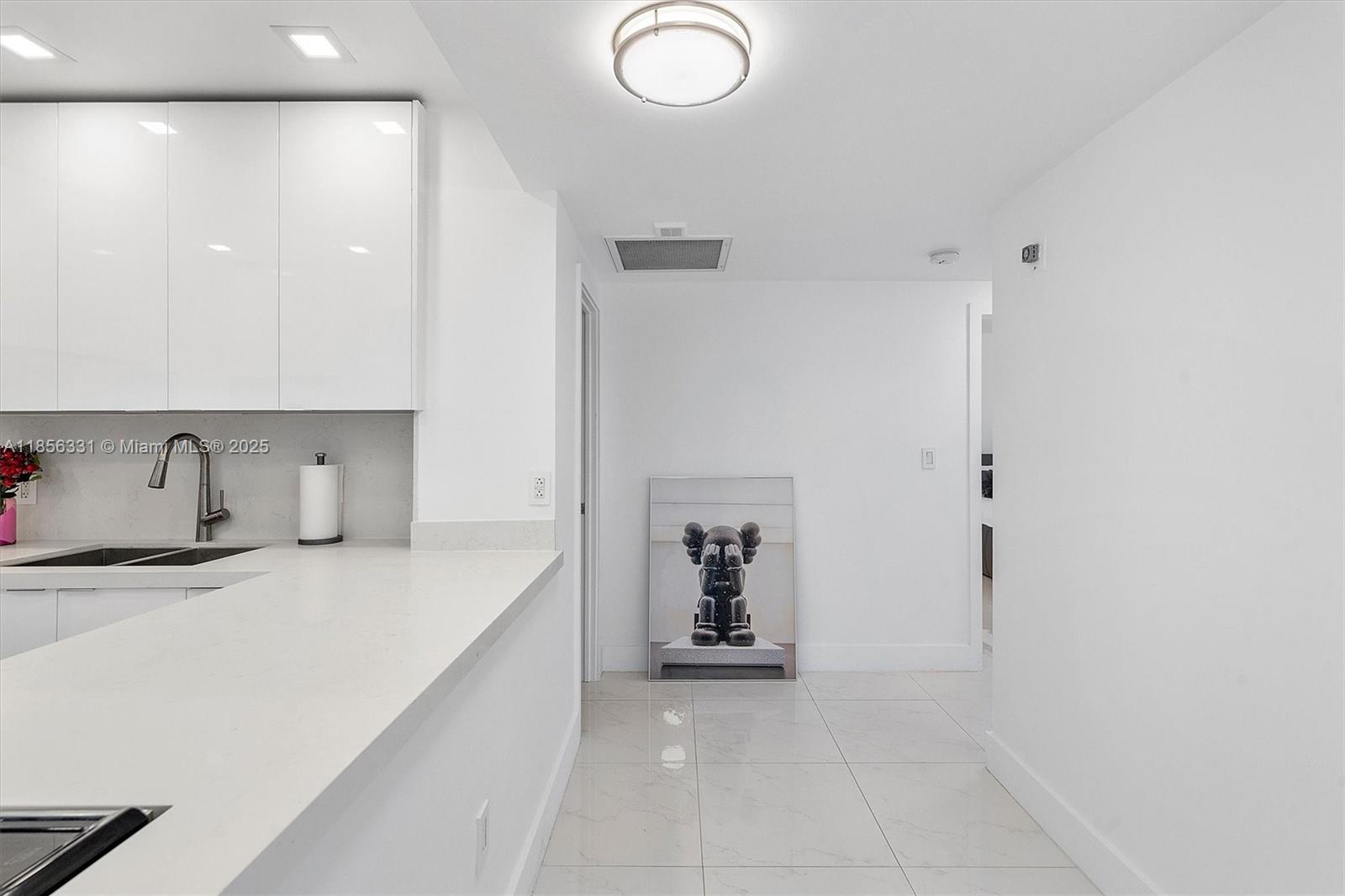 19G 2 / 2 1240 sq. ft. $ 2025-08-11 0 Photo
