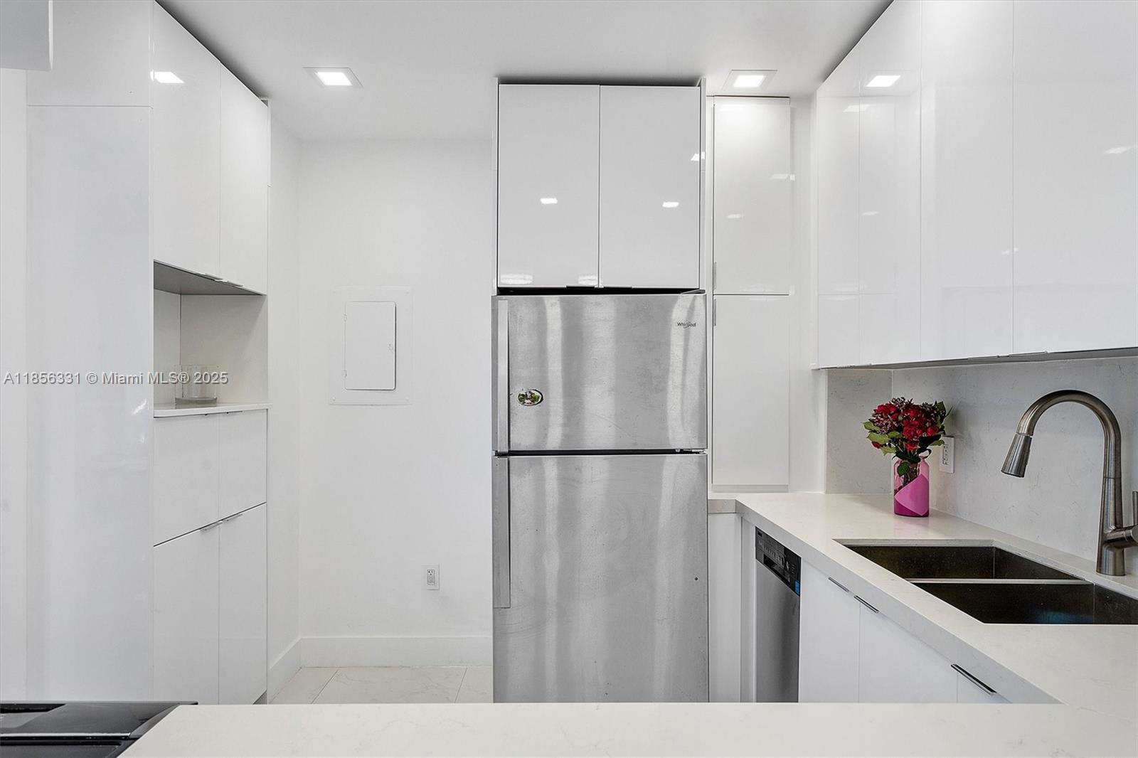 19G 2 / 2 1240 sq. ft. $ 2025-08-11 0 Photo