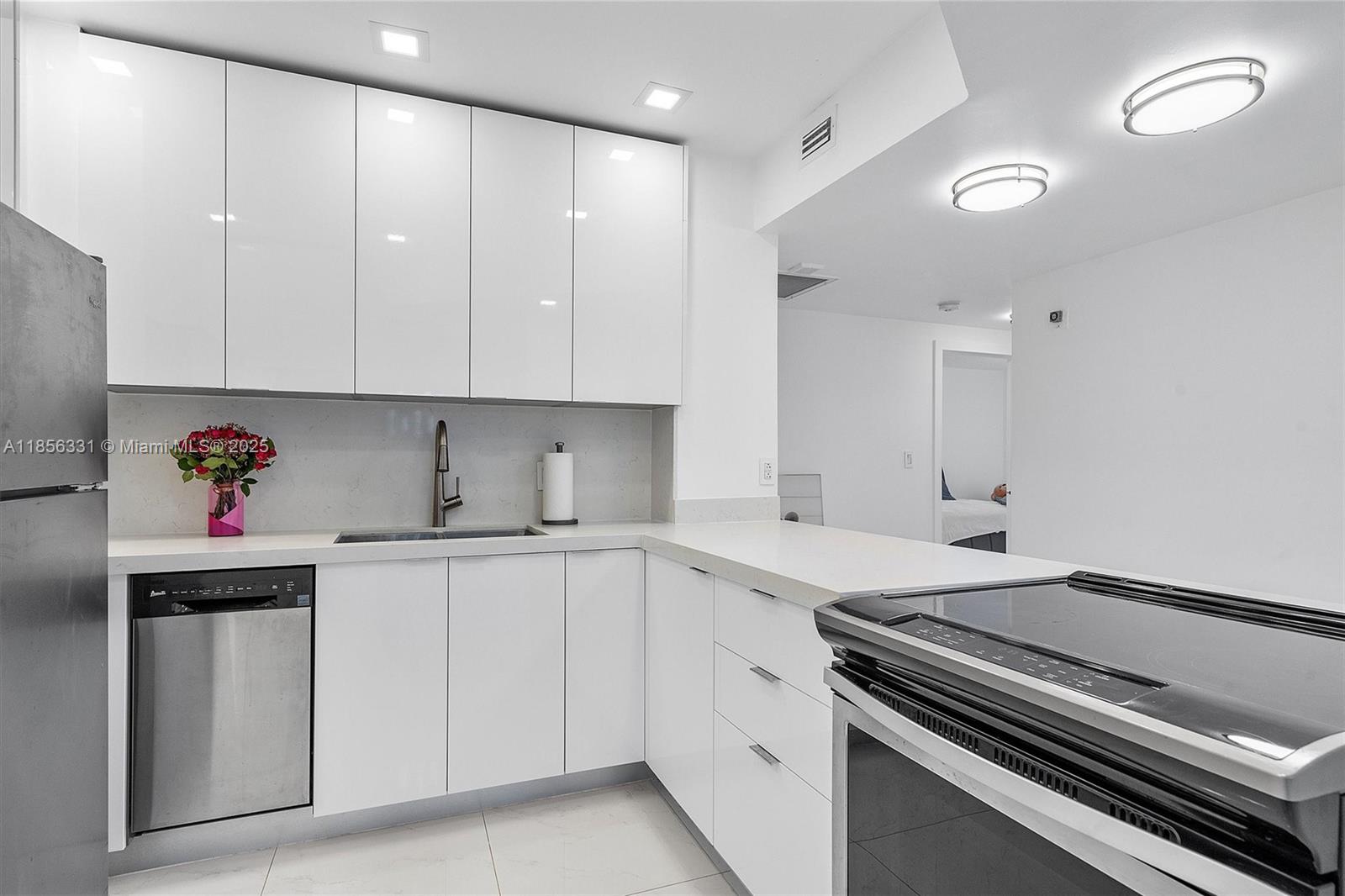 19G 2 / 2 1240 sq. ft. $ 2025-08-11 0 Photo