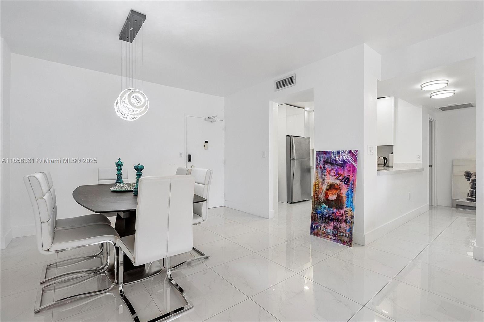 19G 2 / 2 1240 sq. ft. $ 2025-08-11 0 Photo