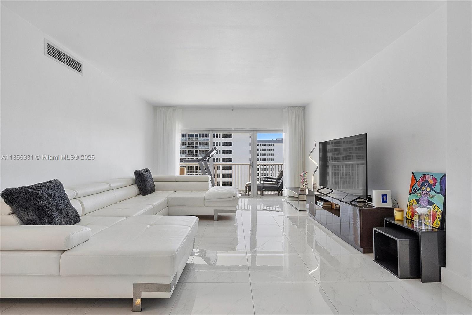 19G 2 / 2 1240 sq. ft. $ 2025-08-11 0 Photo