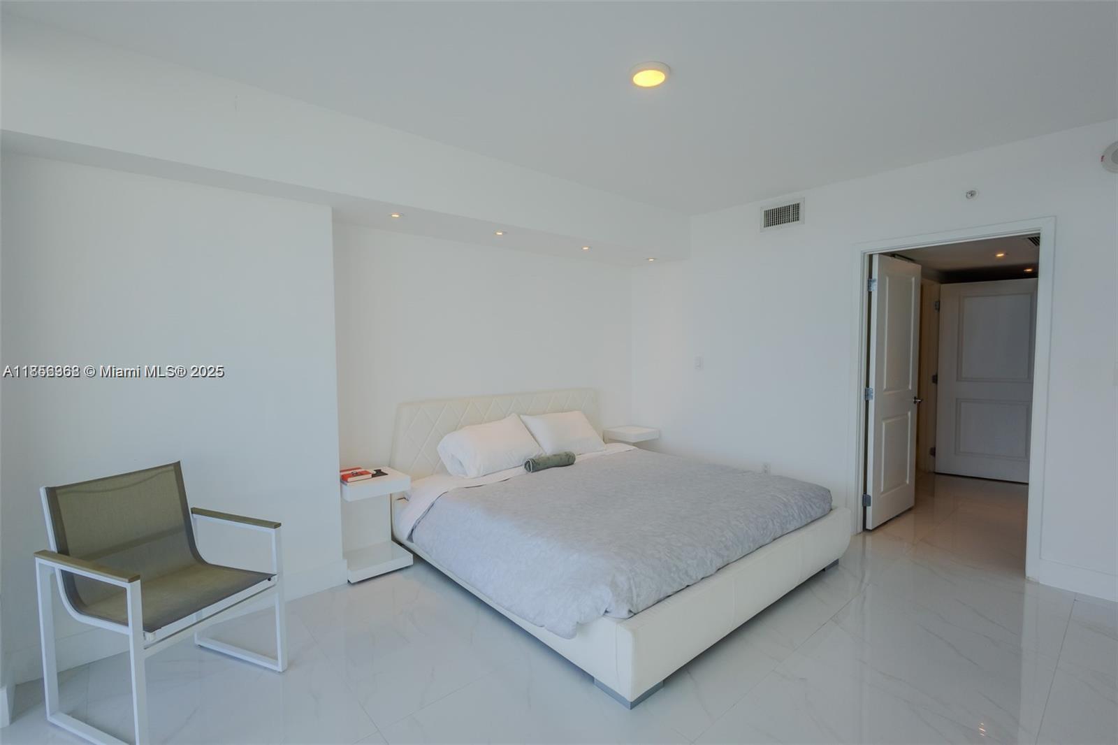 Photo of 400 Sunny Isles Blvd  #602, Sunny Isles Beach, Florida, 33160 - 
