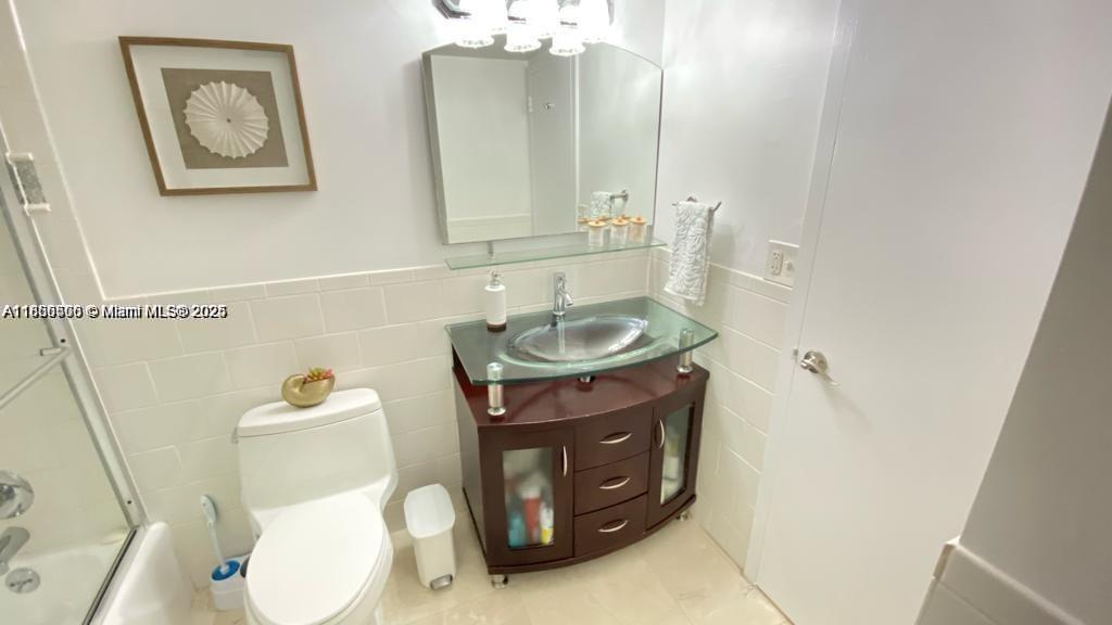 Photo of 2030 Ocean Dr #516, Hallandale Beach, Florida, 33009 -