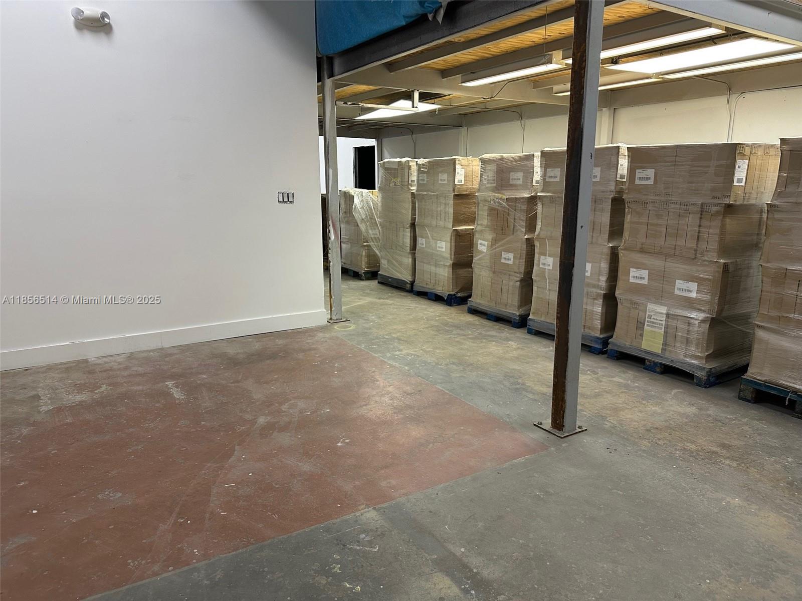 See details 470J / sq. ft. $ 2025-09-02 0 Photo