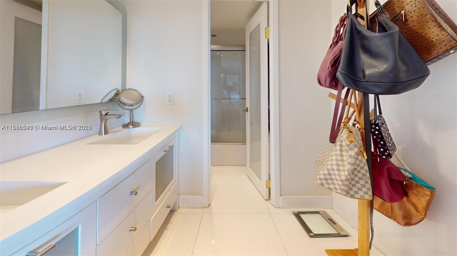 Photo of 3625 Country Club Dr  #2606, Aventura, Florida, 33180 - 