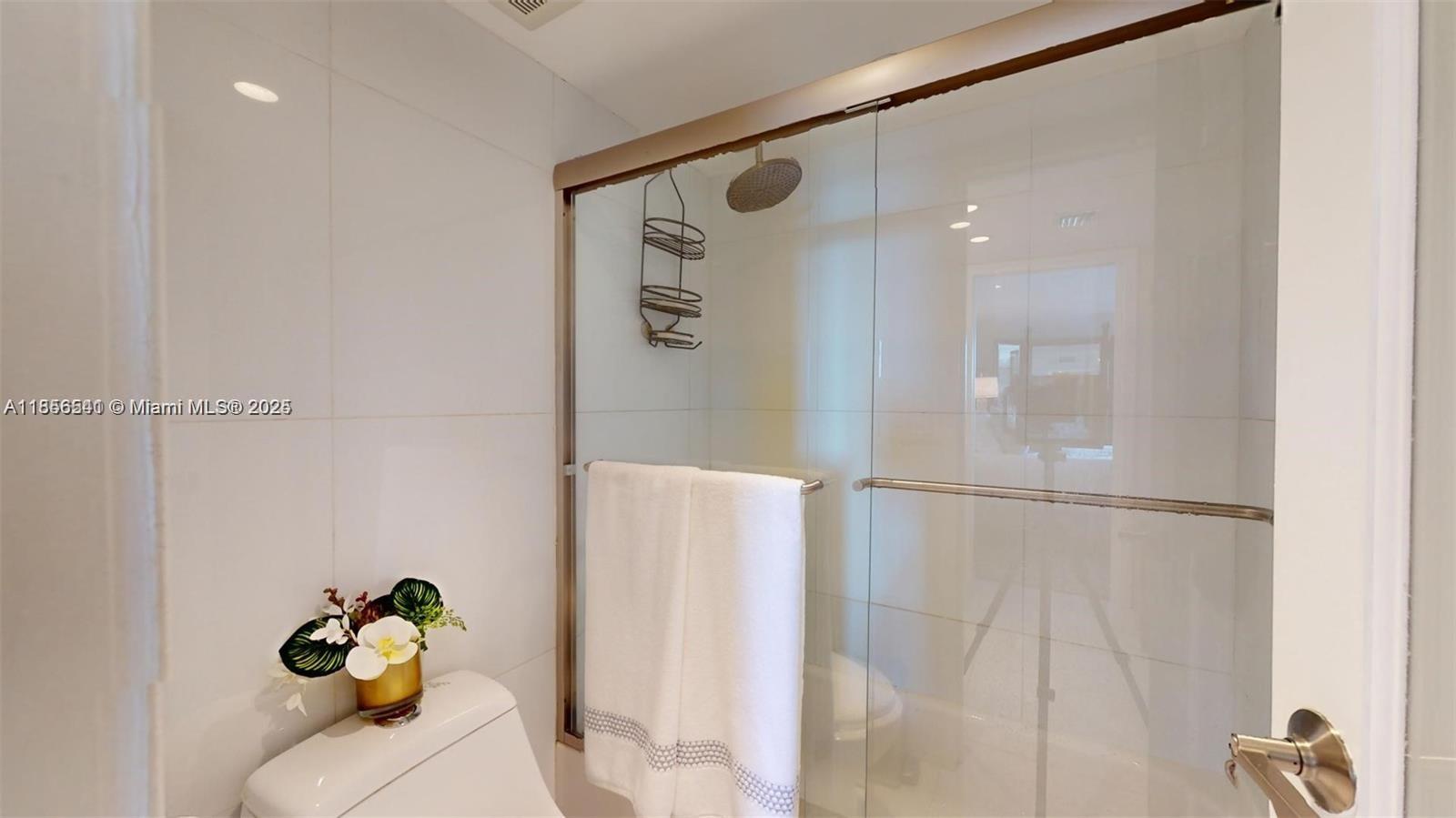 Photo of 3625 Country Club Dr  #2606, Aventura, Florida, 33180 - 
