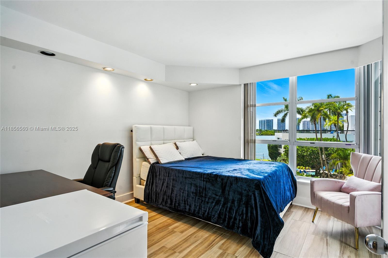 Photo of 3600 Mystic Pointe Dr  #305, Aventura, Florida, 33180 - 