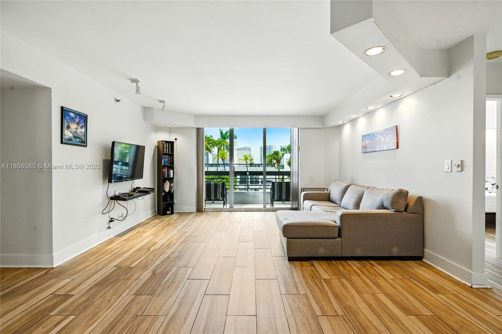 Photo of 3600 Mystic Pointe Dr  #305, Aventura, Florida, 33180 - 