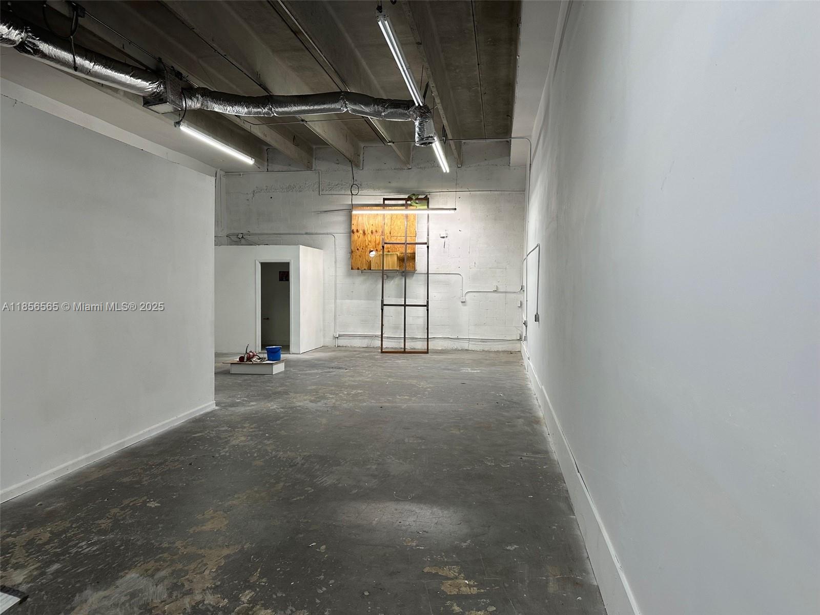 See details 470H / sq. ft. $ 2025-09-02 0 Photo