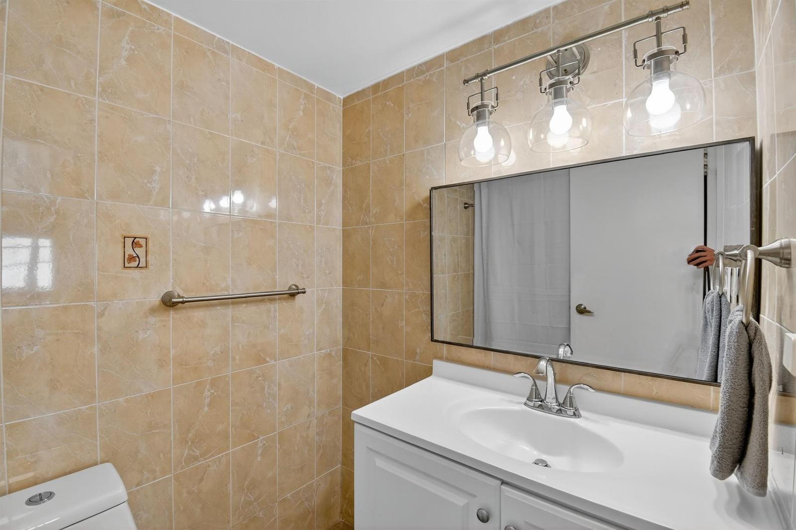 Photo of 3725 Ocean  #405, Hollywood, Florida, 33019 - Renovated