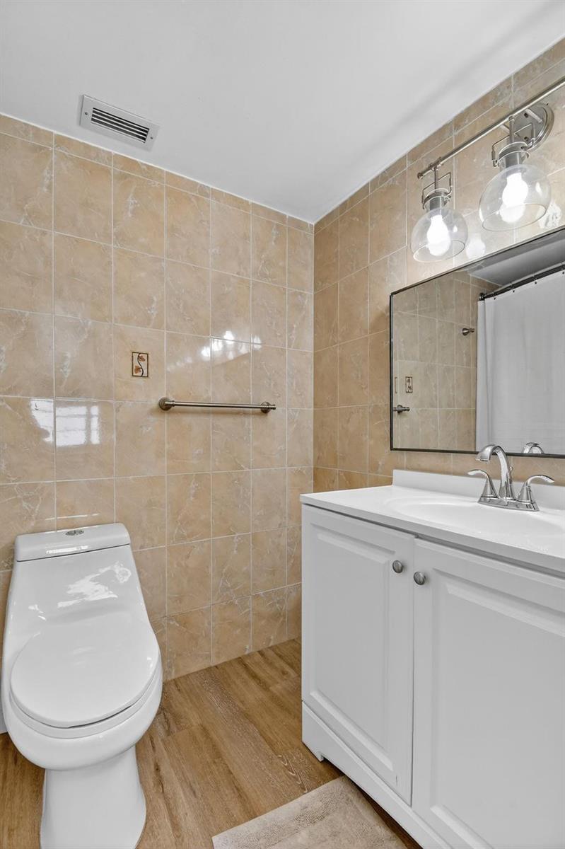 Photo of 3725 Ocean  #405, Hollywood, Florida, 33019 - Super clean