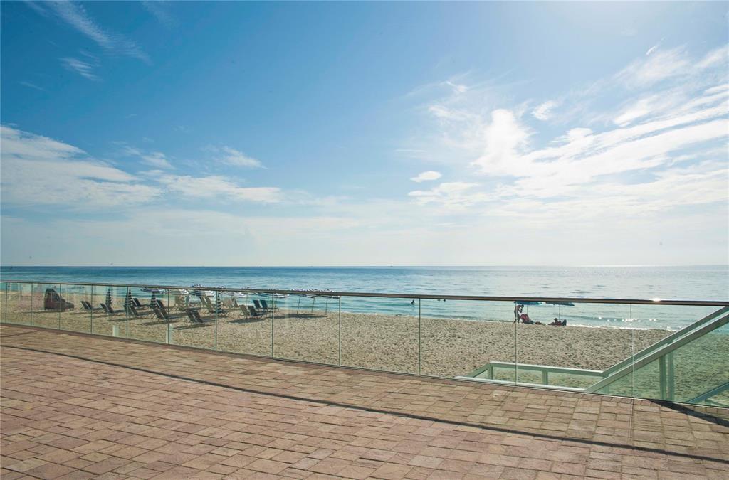 Photo of 3725 Ocean  #405, Hollywood, Florida, 33019 - Sundeck with views
